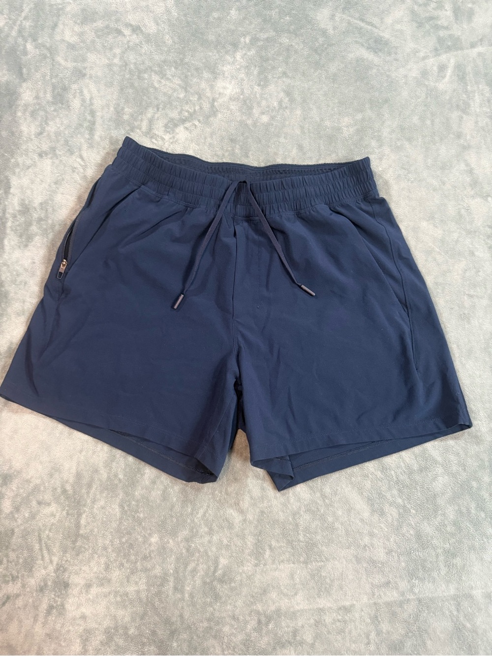 Lululemon Men’s Navy Blue Running Training Shorts Medium 6”